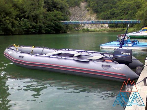 Надувная лодка Фаворит F-500